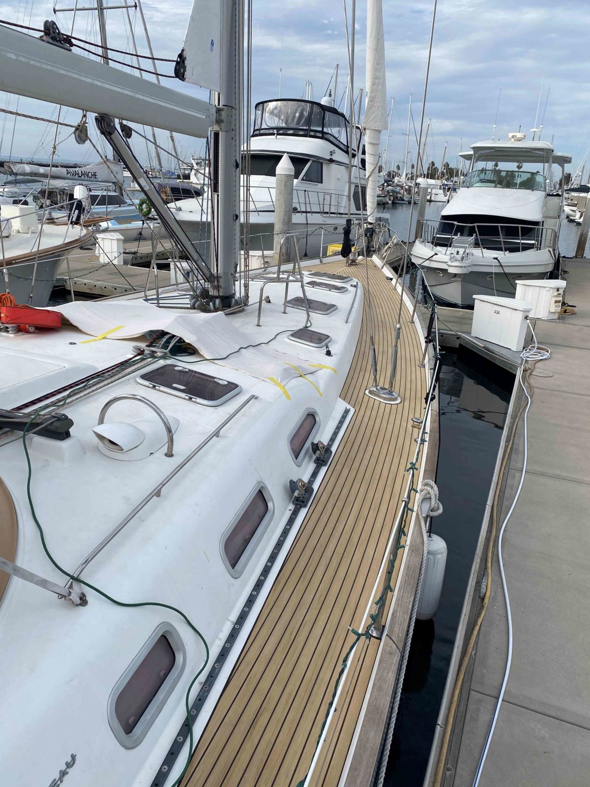 PVC Alternative Teak - Yacht Deck